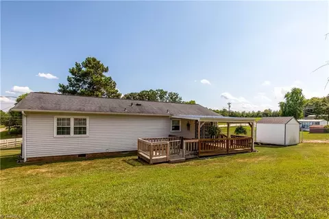 4464 Meadowbrook Dr, Trinity, NC 27370 photo 18