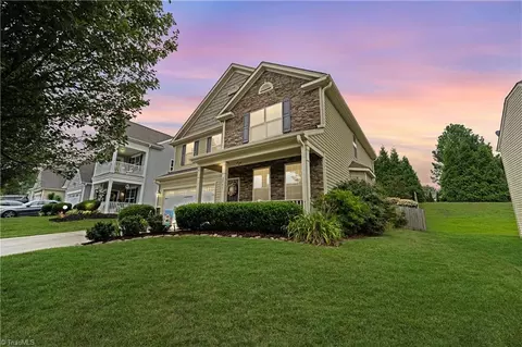 2941 Mirasol Ct, Walkertown, NC 27051