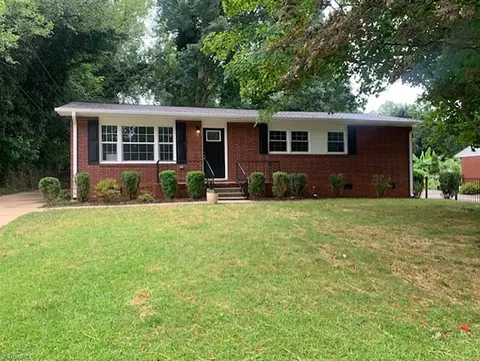 3226 Dreiser Pl, Greensboro, NC 27405