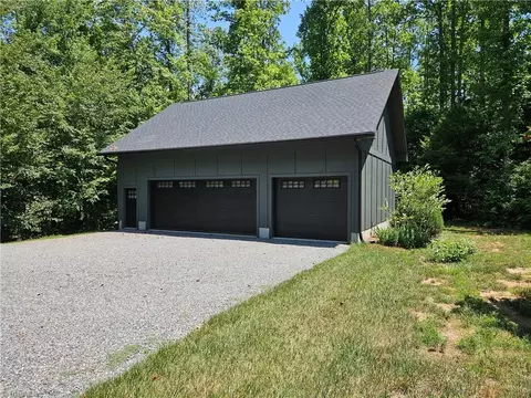 1106 River Rd, Dobson, NC 27017 photo 5
