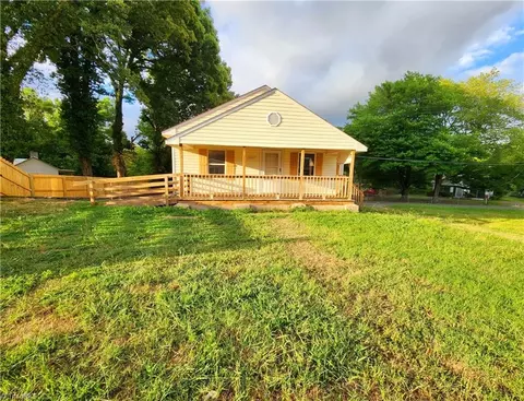 5207 Old Rural Hall Rd, Winston Salem, NC 27105