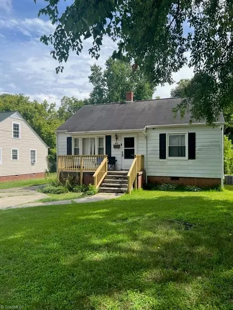 916 Rosewood Pl, High Point, NC 27262
