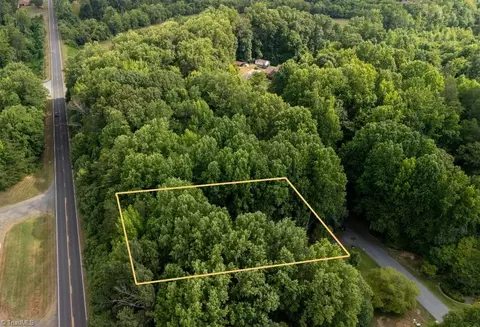 181 Rosewood Ln, Mocksville, NC 27028