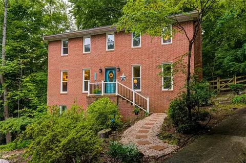 308 Jackson St, Jamestown, NC 27282