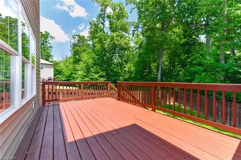 Exterior - 2678 Splitbrooke Dr, High Point, NC 27265 photo 5 of 8
