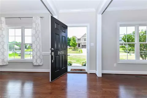 Entry Way - 2678 Splitbrooke Dr, High Point, NC 27265 photo 1 of 5