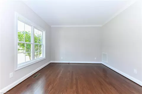 Living - 2678 Splitbrooke Dr, High Point, NC 27265 photo 1 of 5