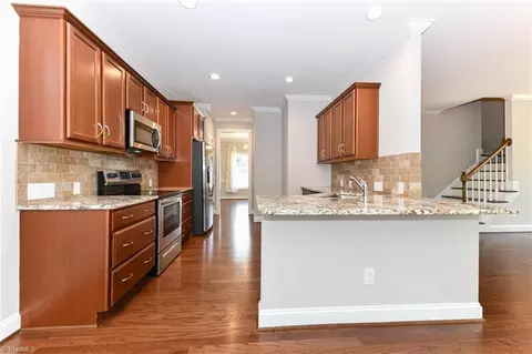 Kitchen - 2678 Splitbrooke Dr, High Point, NC 27265 photo 2 of 4