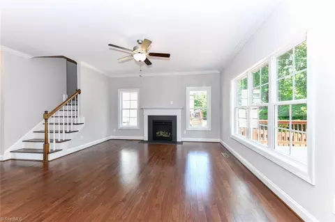 Living - 2678 Splitbrooke Dr, High Point, NC 27265 photo 3 of 5