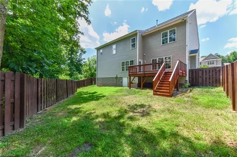 Exterior - 2678 Splitbrooke Dr, High Point, NC 27265 photo 7 of 8