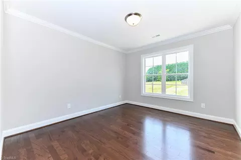 Bedroom - 2678 Splitbrooke Dr, High Point, NC 27265 photo 4 of 9