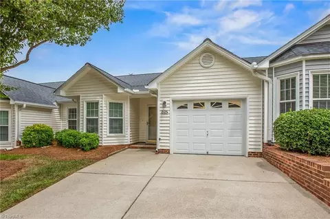 225 Miller Pointe Dr, Winston Salem, NC 27106