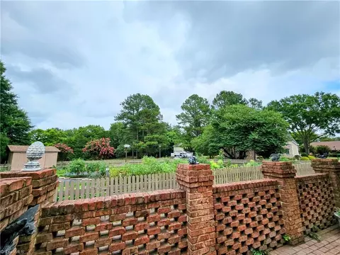 Exterior - 115 Oleander Dr, Bermuda Run, NC 27006 photo 3 of 9