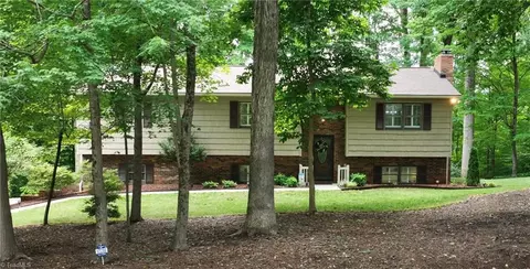 144 Cardinal St, Mocksville, NC 27028