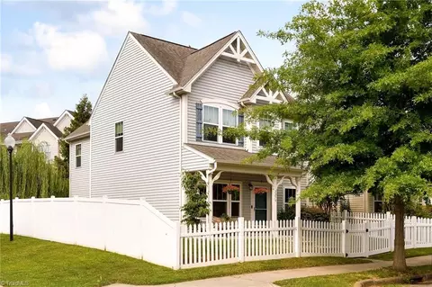 2279 Autumn Mist Dr, Winston Salem, NC 27103
