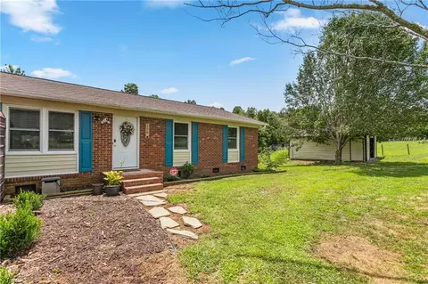 228 Oakwood Rd, Lexington, NC 27292