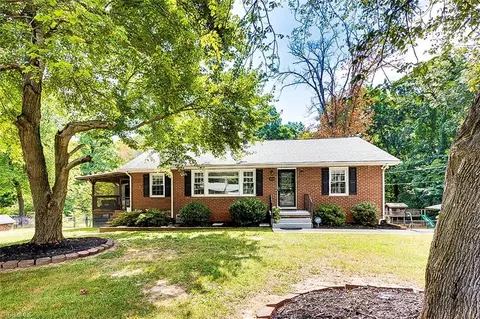 356 Oakgrove Rd, Asheboro, NC 27205