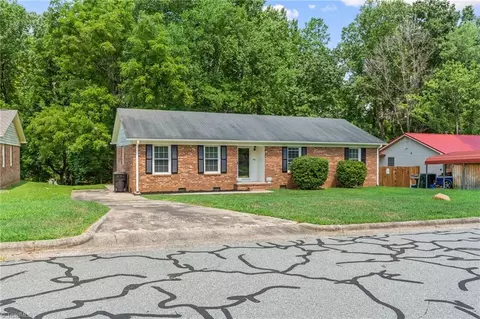 358 Woodhaven Dr, Burlington, NC 27217
