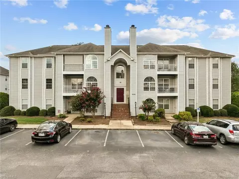 3630 Morris Farm Dr #1B, Greensboro, NC 27409