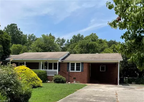 579 New Salem Rd, Randleman, NC 27317