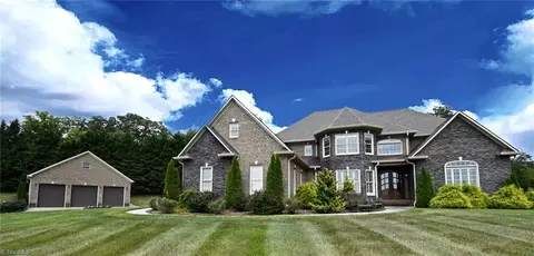 6403 Boone Trl, Millers Creek, NC 28651