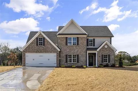 740 Cedar Dr, Winston Salem, NC 27107