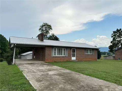 489 Thurmond Rd, Thurmond, NC 28683