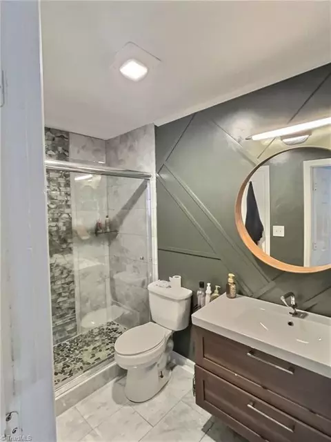 Bath - 3211 Pipers Way, High Point, NC 27265 photo 1 of 3