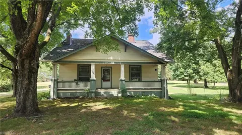2926 Old Salisbury Rd, Winston Salem, NC 27127