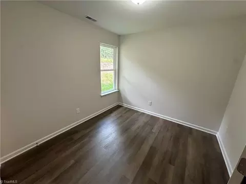 Bedroom - 806 Pinecroft St, High Point, NC 27260 photo 1 of 6