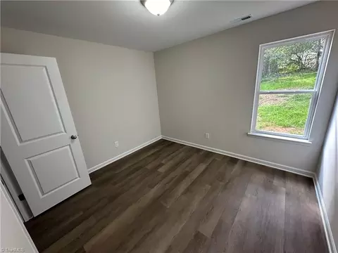Bedroom - 806 Pinecroft St, High Point, NC 27260 photo 5 of 6