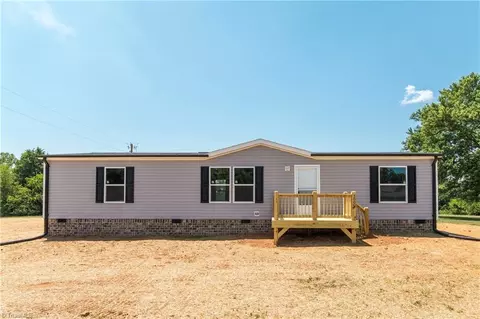 3880 Greenhorn Rd, Roaring River, NC 28669 photo 2