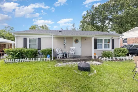 1006 Moody St, Greensboro, NC 27401