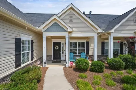 103 Penry Ln, Clemmons, NC 27012