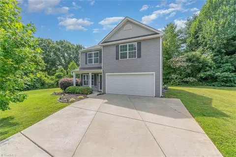 664 Salem Springs Dr, Winston Salem, NC 27107