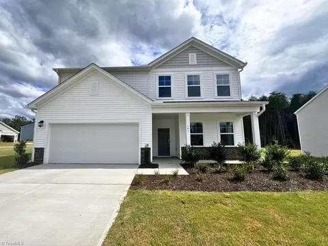 141 Cremello Dr, King, NC 27021