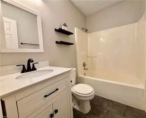 2711 Westgate Dr, High Point, NC 27265 photo 18