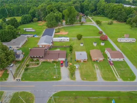 6327 Blazing Star Dr, Archdale, NC 27263