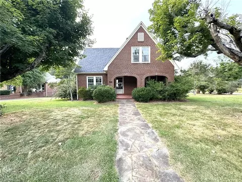 102 Finley St, North Wilkesboro, NC 28659