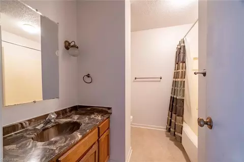 Bath - 232 C Northpoint Ave, High Point, NC 27262 photo 2 of 2