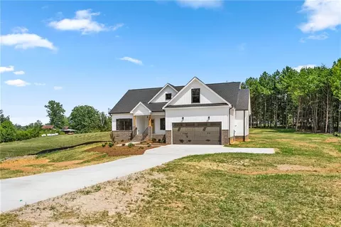 9706 Nc Highway 65, Stokesdale, NC 27357