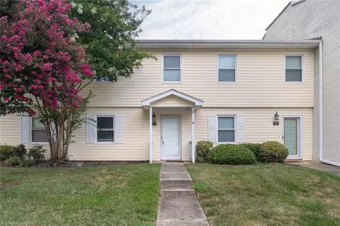 5723 Bramblegate Rd, Greensboro, NC 27409