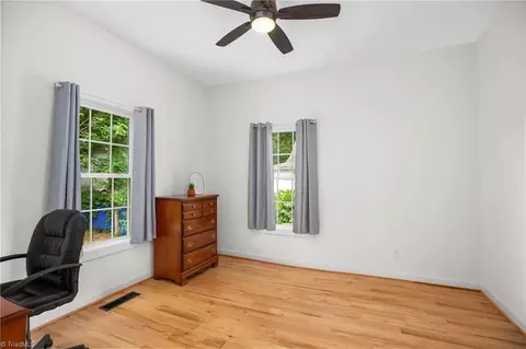 442 Devonshire St E, Winston Salem, NC 27127 photo 17