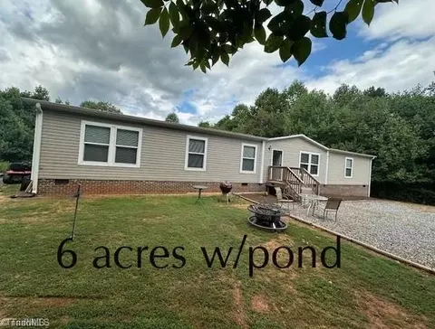 383 Hoots Rd N, Ronda, NC 28670