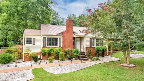 5522 Birch Ridge Rd, Greensboro, NC 27405