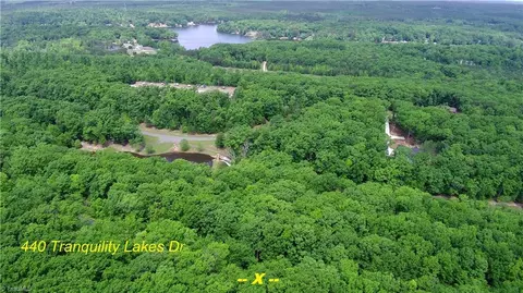 440 Tranquility Lakes Dr, Denton, NC 27239