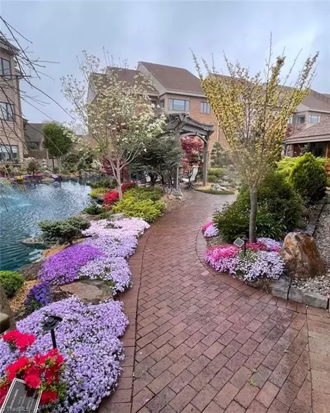 Exterior - 201 Oleander Dr, Bermuda Run, NC 27006 photo 4 of 4