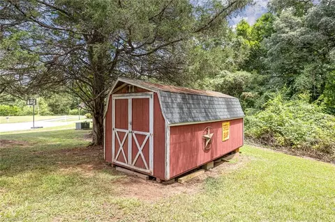 Exterior - 3800 Payne Rd, High Point, NC 27265 photo 8 of 8