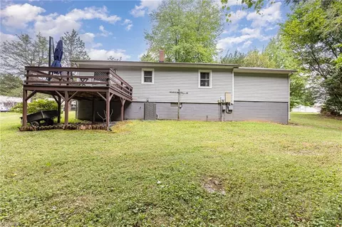 Exterior - 3800 Payne Rd, High Point, NC 27265 photo 6 of 8