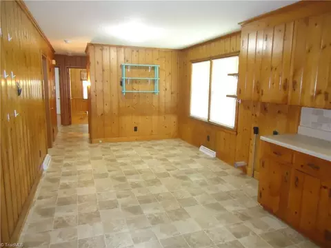 490 Main St S, Denton, NC 27239 photo 5